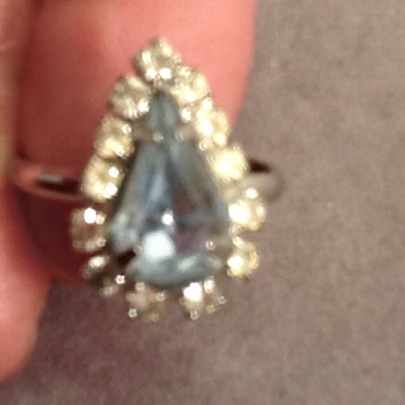 Vintage ACT 11 Ring pear shaped diamond look&stone - Picture 3 of 4